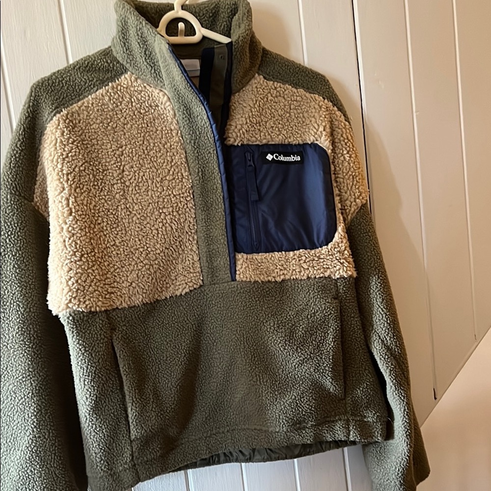 Columbia Sherpa sweater - like new